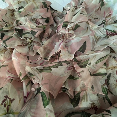 ドルチェアンドガッバーナのブラウス