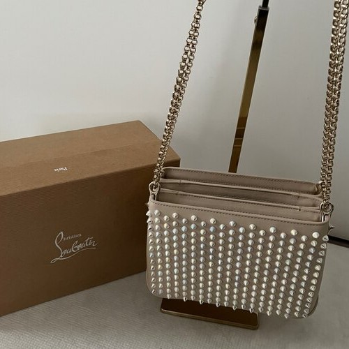 クリスチャンルブタン バッグ トリルビ スモール チェーンショルダー