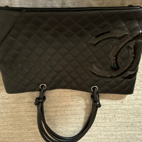 シャネル カンボンライン