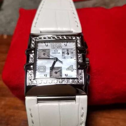 コンステレーションダイヤベゼルシェルクロノグラフ