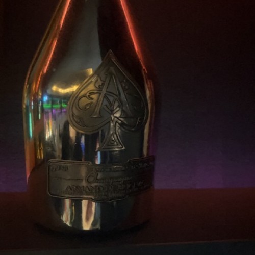 シャンパン アルマン・ド・ブリニャック