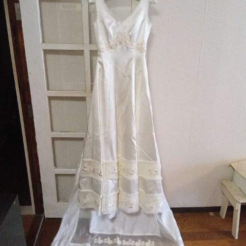 ワタベウェディングドレス