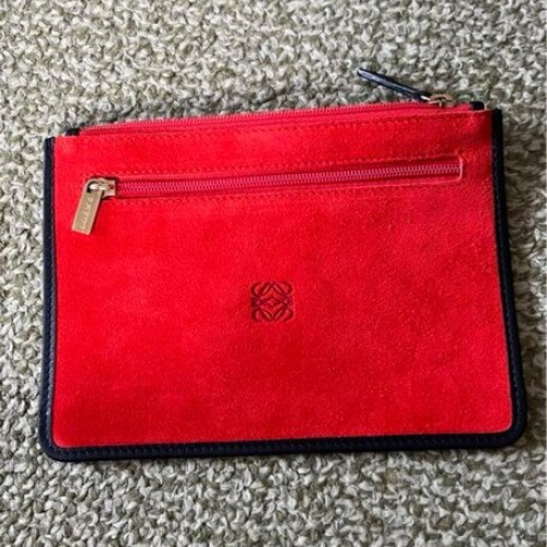 ロエベ まちなしポーチ