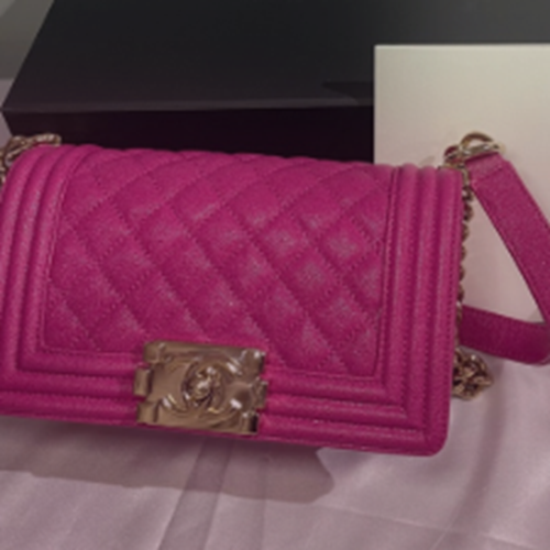 CHANELボーイシャネル マトラッセフューシャピンク/マゼンタ キャビアスキン