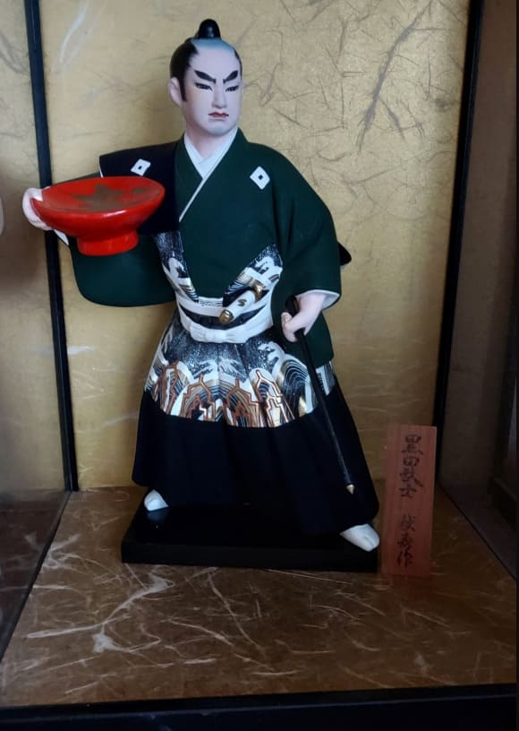博多人形　黒田武士　献寿作