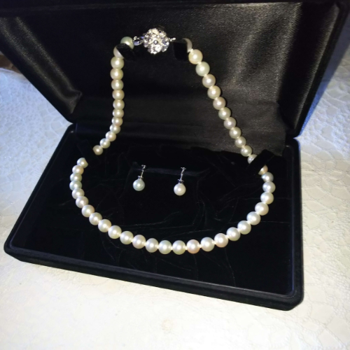 アコヤ真珠ネックレスとイヤリングのセット