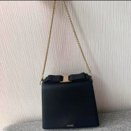 スナイデル　ショルダーバッグ