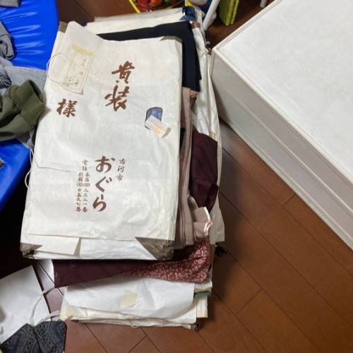 ポリエステルやウール着物