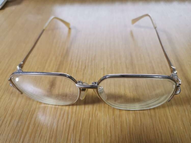 18kメガネフレーム