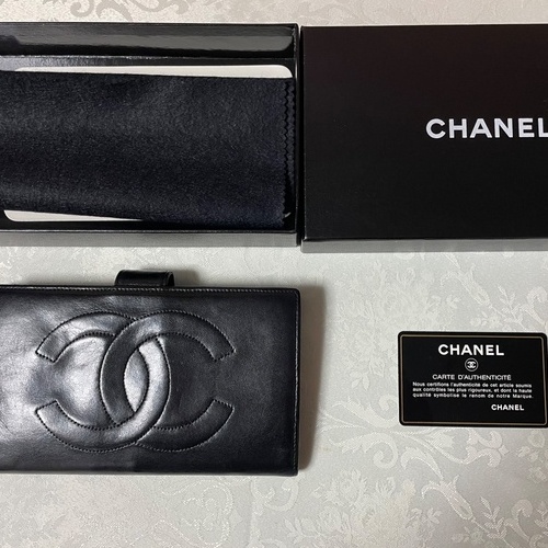 シャネルの長財布