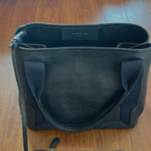 スモールカバス レザー パンチングロゴ ネイビー