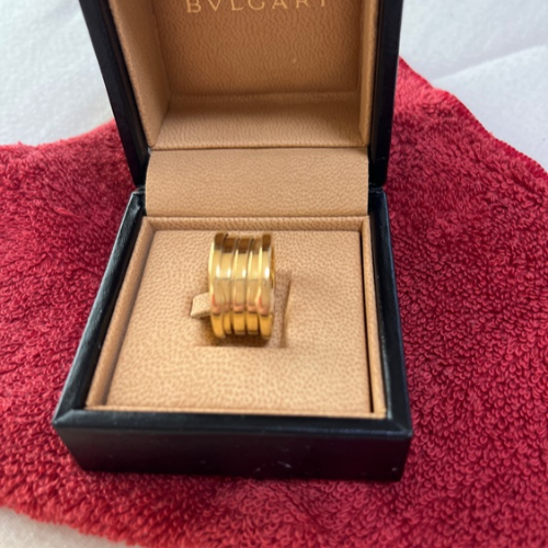 ブルガリゼロワン