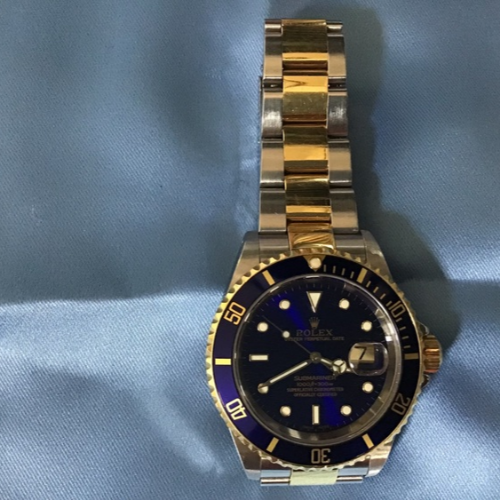 サブマリーナ　コンビニ　ブルー