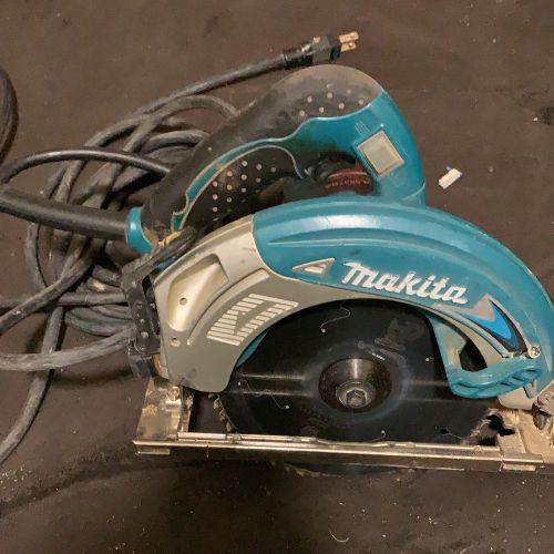 マキタ電動マルノコ5637BA165m