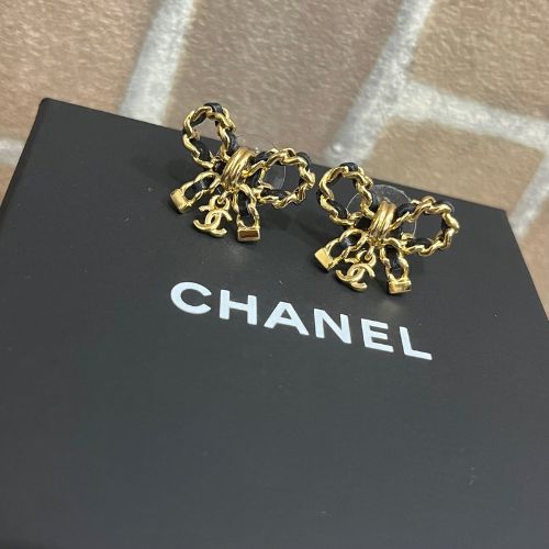 CHANEL ピアス