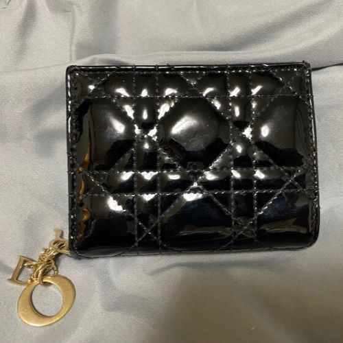 ディオール 二つ折り財布