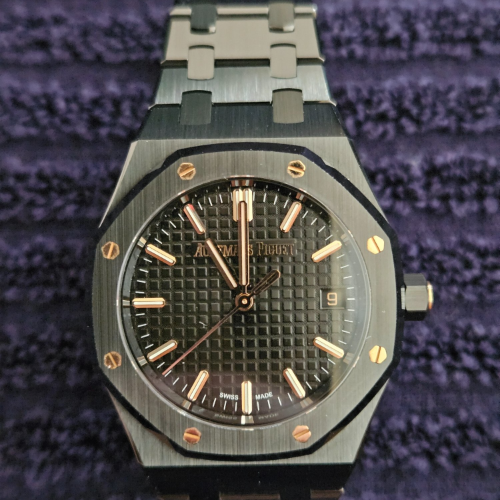 オーデマピゲ ロイヤルオーク 9,000,000円