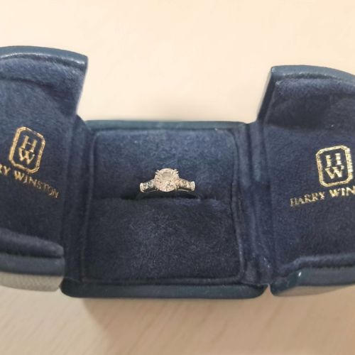 ハリーウィンストン エンゲージリング