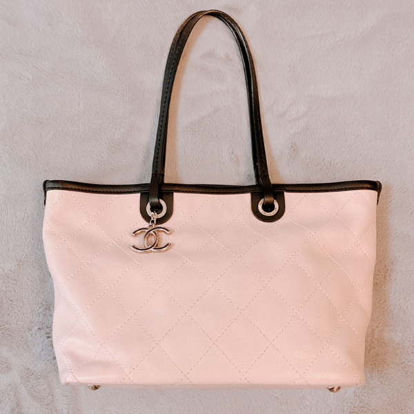 シャネル オンザロード トートバッグ キャビアスキン