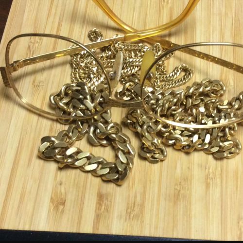 ネックレス、ブレスレット、メガネフレーム