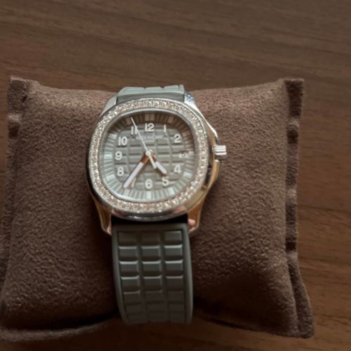 パテックフィリップ アクアノート 5067A-018