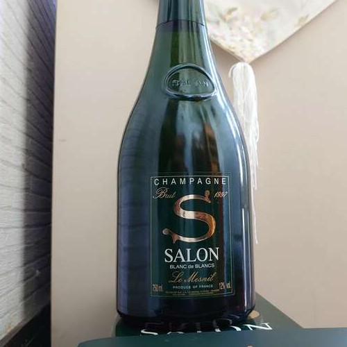 シャンパン サロン