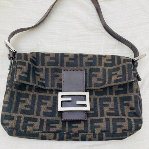 FENDI マンマバケット ズッカ
