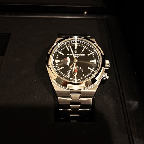 ヴァシュロン コンスタンタン オーヴァーシーズ 7900V/110A-B54