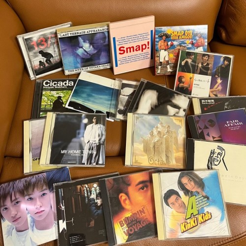 CD138枚の日本版と海外版