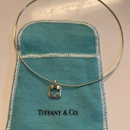 ティファニー オープン クロス ネックレス