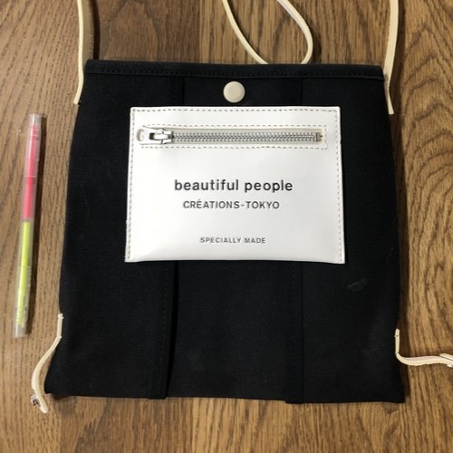 ビューティフルピープルのショルダーポシェット