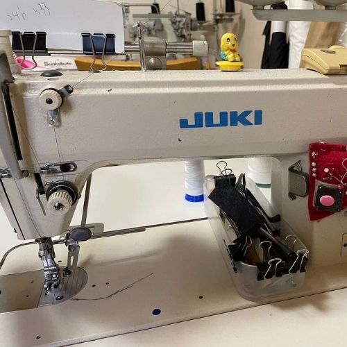 本縫いミシン