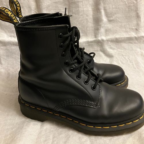 ドクターマーチン　レディース8ホール