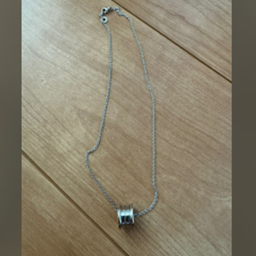 ブルガリゼロワンネックレス