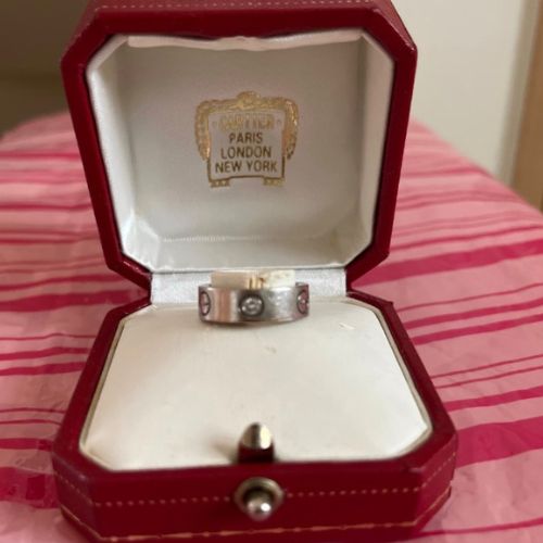 カルティエハーフラブリング