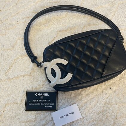 シャネル カンボンライン