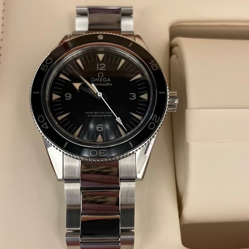 オメガ　シーマスター300マスターカーアクシャル