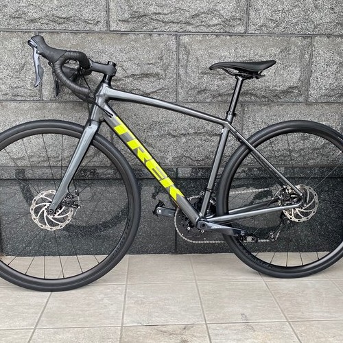 TREK Domane AL3 Disc