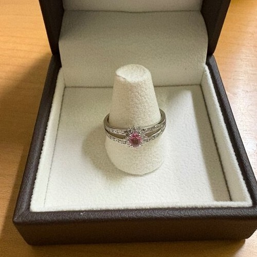 パパラチアサファイアの指輪