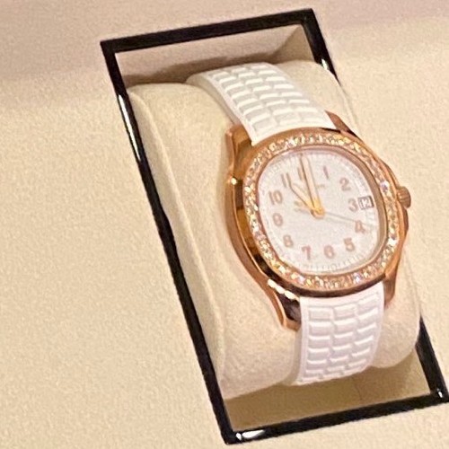 パテックフィリップ アクアノート 5268/200r