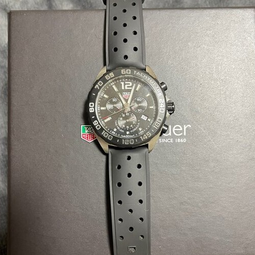 タグホイヤー フォーミュラ1 クロノグラフ CAZ1010.FT8024