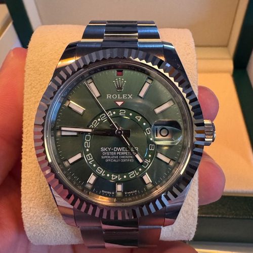 ロレックス スカイドゥエラー 33693