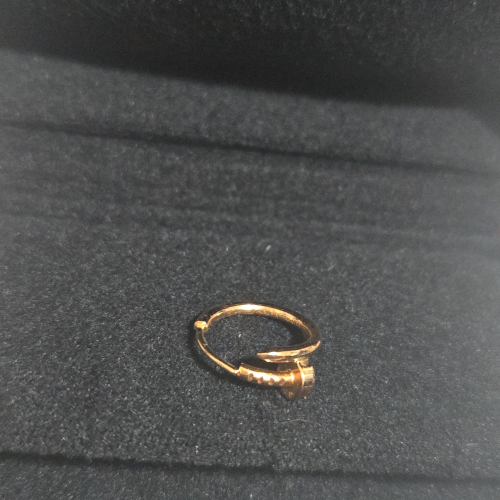 カルティエ ジュストアンクル ピアス