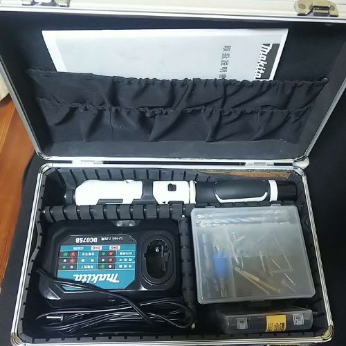 マキタ TDO22DSHXW