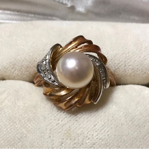 真珠の指輪