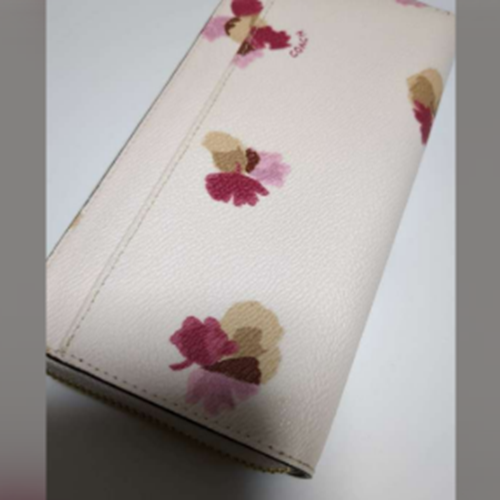 コーチ小花柄長財布