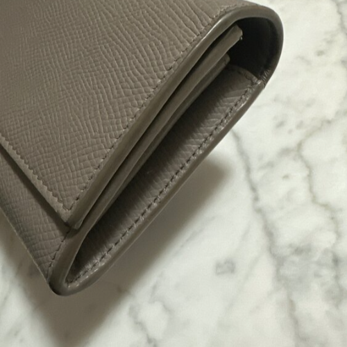 セリーヌ長財布