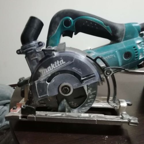 マキタ防じん丸ノコks5200fx