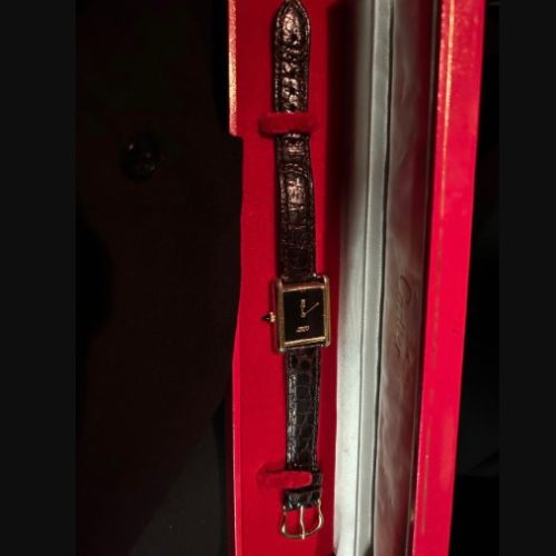 カルティエ タンク LM手巻き式文字盤黒