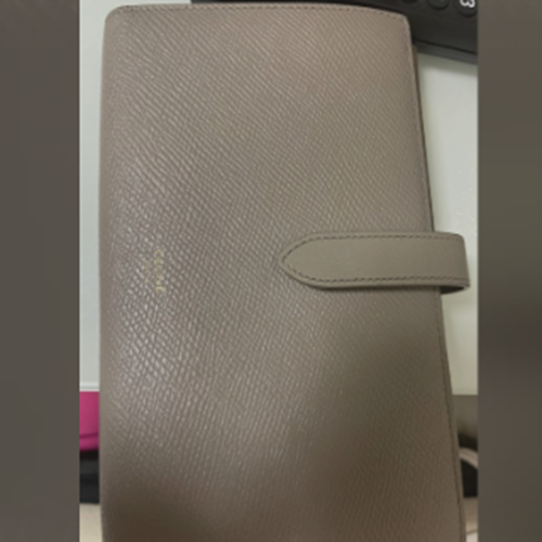 セリーヌ　ラージストラップ